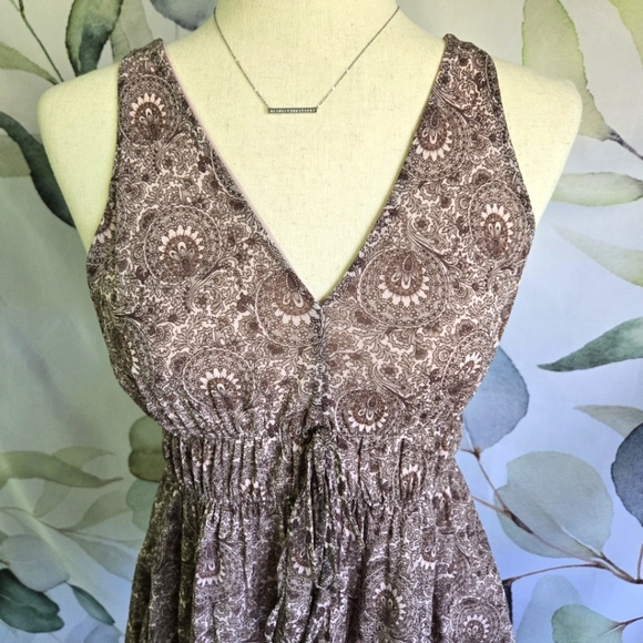 MICHAEL KORS | Floral Paisley Sleeveless Top In Taupe/Purple/Brown sz S - Picture 2 of 9